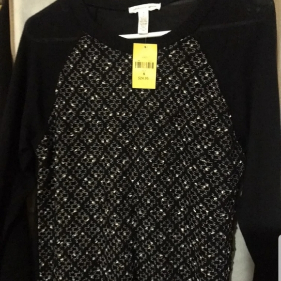 Sweater - Picture 3 of 3